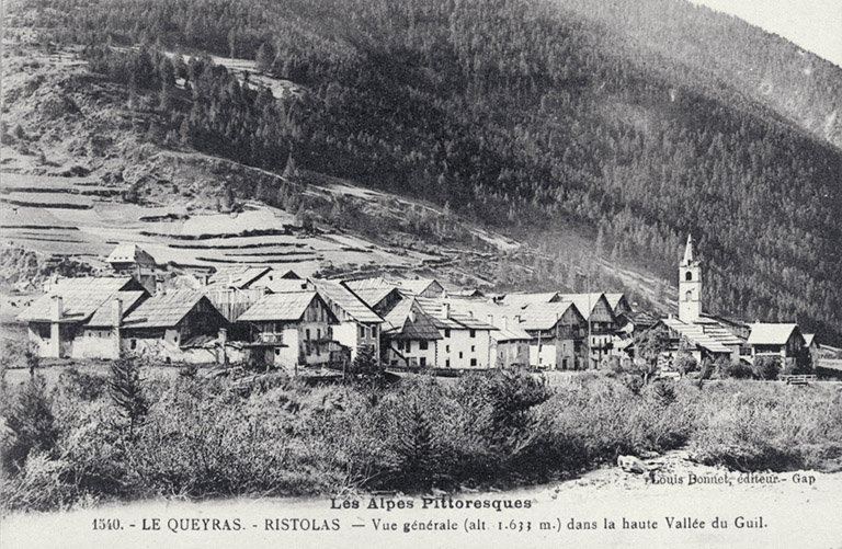 Le Queyras. Risotlas. Vue générale (alt. 1633 m) dans la haute vallée du Guil.