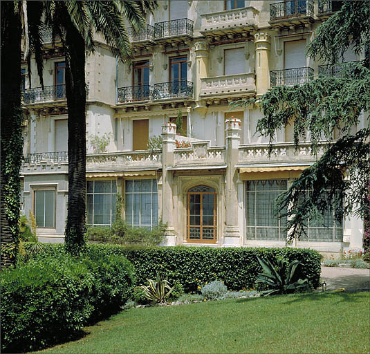 Maison dite château des Tours ou villa Sainte-Ursule, dit Hôtel du Parc, actuellement parc Vallombrosa