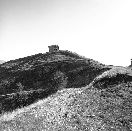 Vue arrière gauche prise depuis le départ du chemin de la Baisse de Saint-Véran.