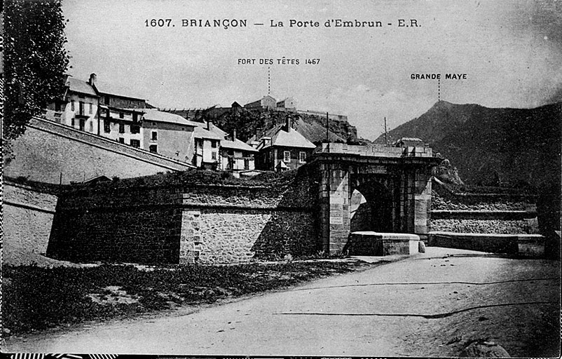Briançon. La porte d'Embrun, début 20e siècle.