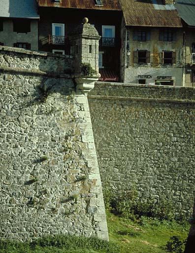 Enceinte de ville. Bastion 17. Angle d'épaule gauche. Echauguette.