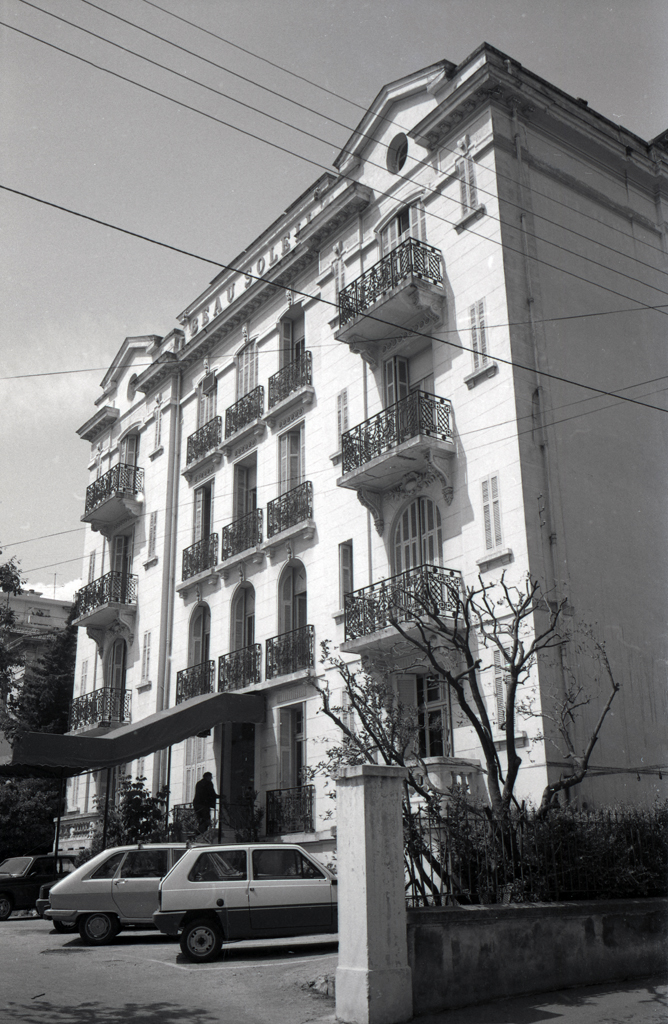 Façade est.