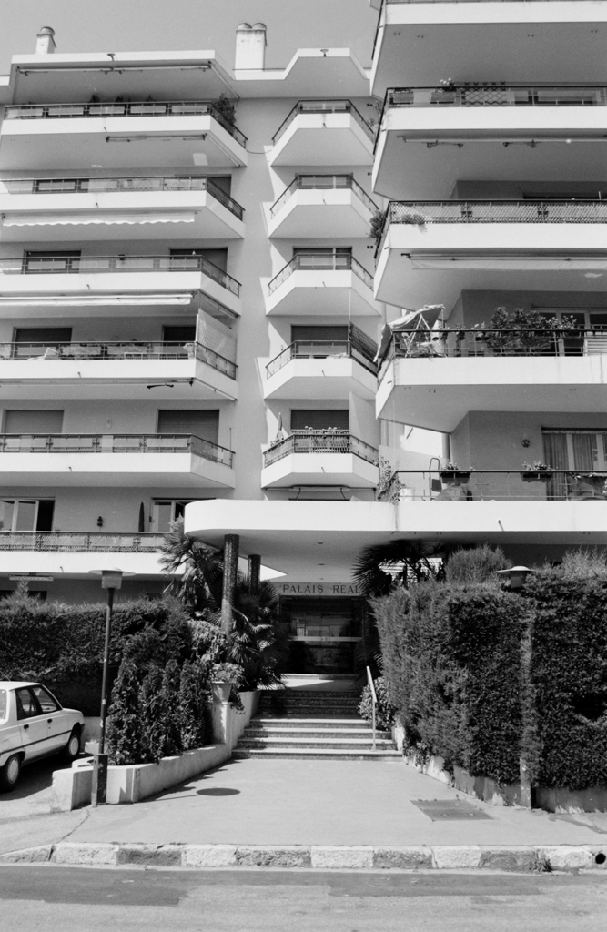 Façade sud. travée de l'entrée.