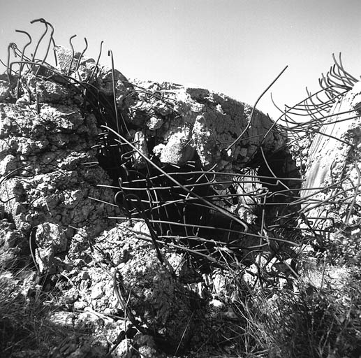 Restes du blockhaus d'entrée nord.