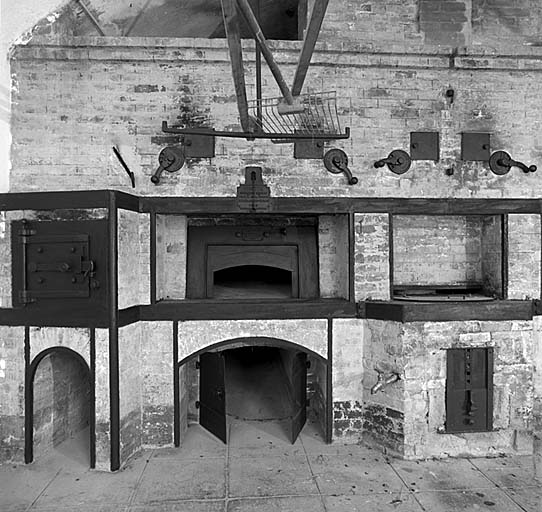 Boulangerie. Détail des fours.