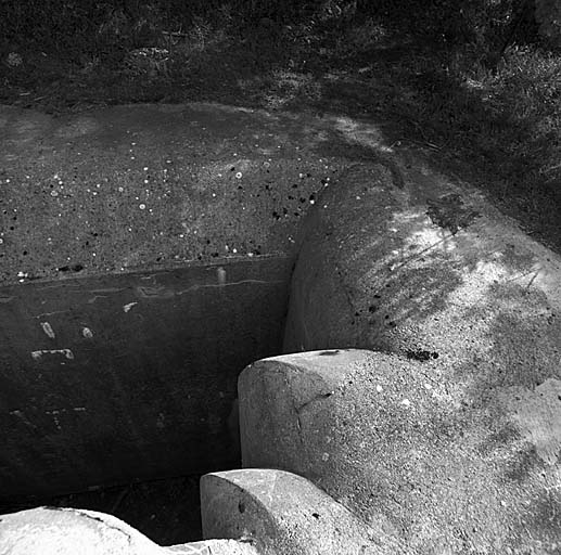 Bloc 4. Détail de la contrescarpe du fossé diamant.