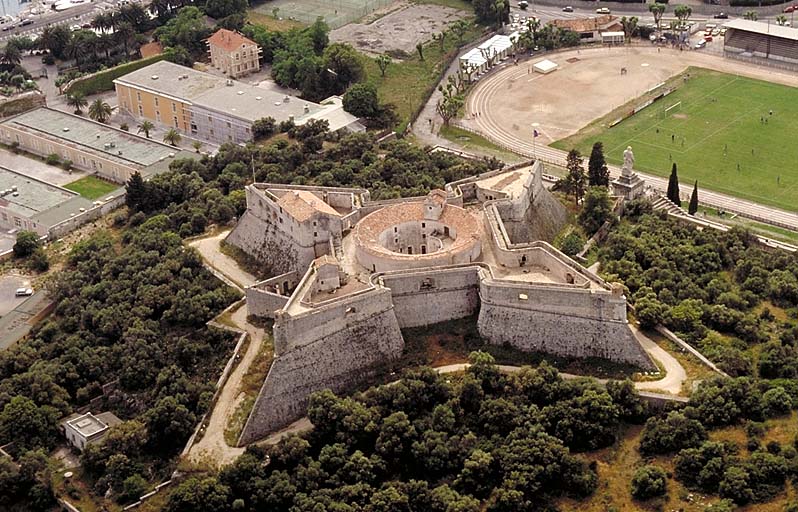 Antibes. Fort carré.