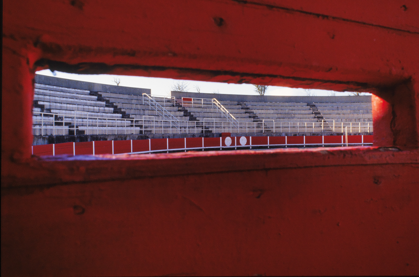 Vue intérieure partielle de l'arène.