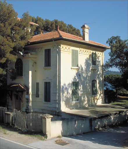 Maison dite villa les Stoechades