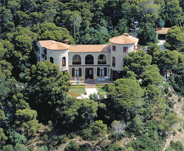 Vue aérienne depuis le sud.