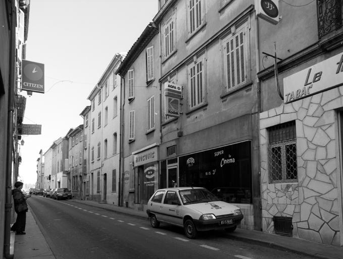 Elévation sur l'avenue Foch.