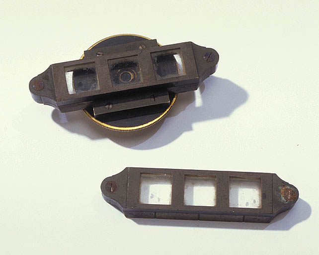 Instrument de mesure des longueurs : micromètre oculaire à cristal biréfringent dit micromètre d'Arago (CM 39)