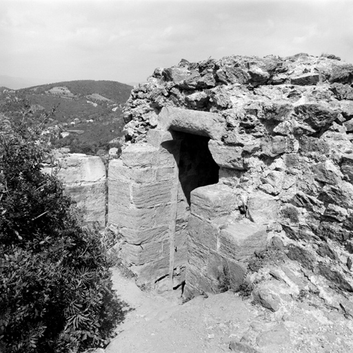 Détail de l'entrée supérieure de l'escalier.