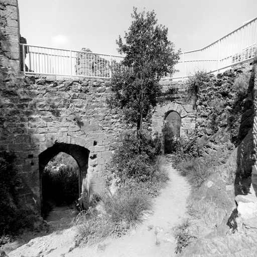 Détail du revers de la porte de la courtine nord.