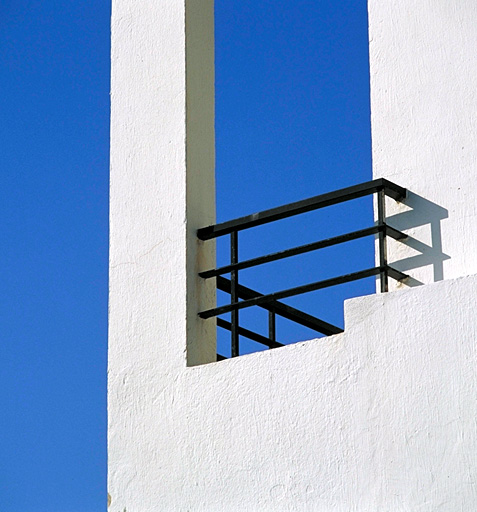 Détail : garde-corps de la terrasse sur la façade est.