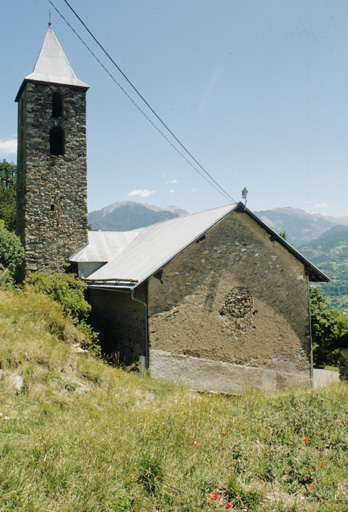 Vue prise de l'ouest.