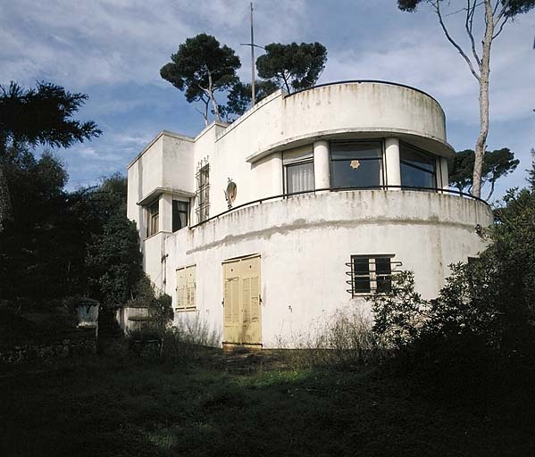 Villa La Brigantine, architecte César Cavallin, 1937. Caractère moderne.