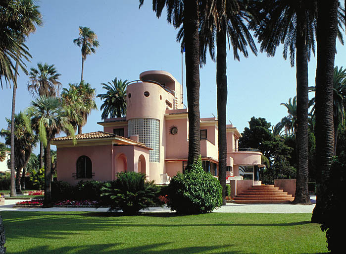 Villa la Calade, architecte César Cavallin, 1937. Caractère moderne.