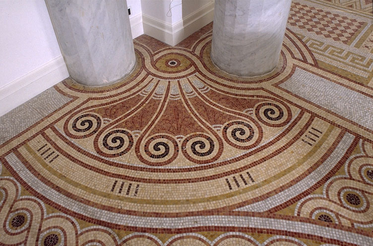 Détail : portion de mosaïque située dans l'angle sud-est du vestibule.