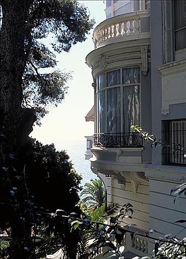 Détail : bowindow situé sur la façade ouest, depuis le nord.