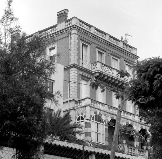 Section A3. Ilot 18. Parcelle 1096. 10, boulevard Frédéric Mistral. Façade sud.
