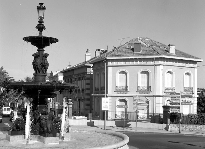 Vue d'ensemble prise de l'ouest. ; Section A6. Ilot 7. Parcelle 1945. 31, avenue Andrée-de-David-Beauregard. Vue d'ensemble prise de l'ouest.