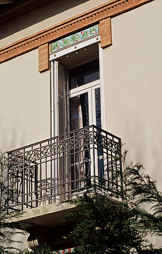 Section A5. Ilot 8. Parcelle 1517. 11, avenue Ambroise Thomas. Façade ouest. Détails.