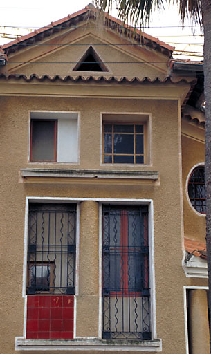 Façade nord. Détails. ; Section A5. Ilot 8. Parcelle 1516. 6, rue Paul Gensollen. Façade nord. Détails.