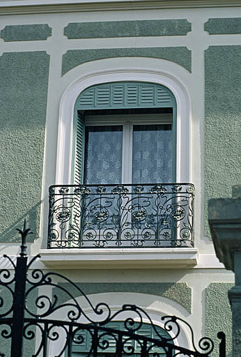 Section A6. Ilot 16. Parcelle 1865. 8, avenue Ernest Millet. Façade sud sur jardin.