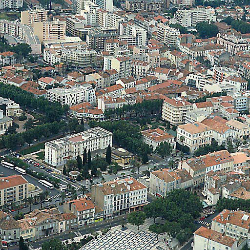 Vue aérienne du quartier sud-est prise du nord.