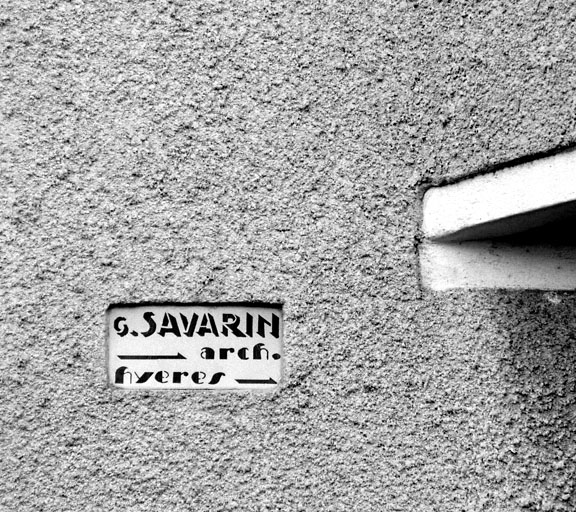 Section A6. Ilot 7. Parcelle 1931. 5, avenue Andrée-de-David-Beauregard. Plaque de l'architecte.