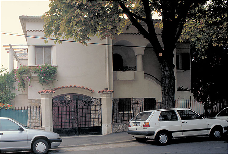 Section A6. Ilot 20. Parcelle 1873. 6, rue Michelet. Vue de la façade orientale.