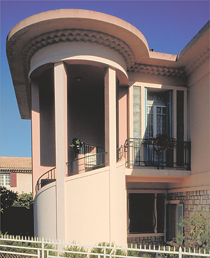 Section A5. Ilot 18. Parcelle 4346. 2, boulevard de la Lazarine. Escalier de distribution extérieur hors-oeuvre. Vue de face