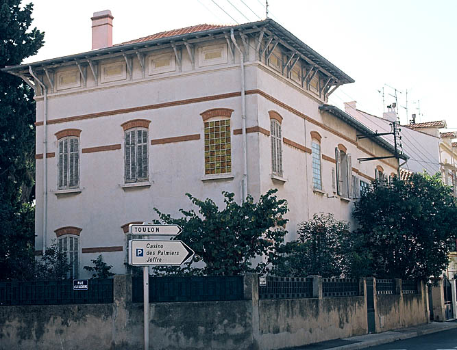 Section A5. Ilot 16. Parcelle 2669. 16, avenue Nocart. Vue de volume prise de l'est.