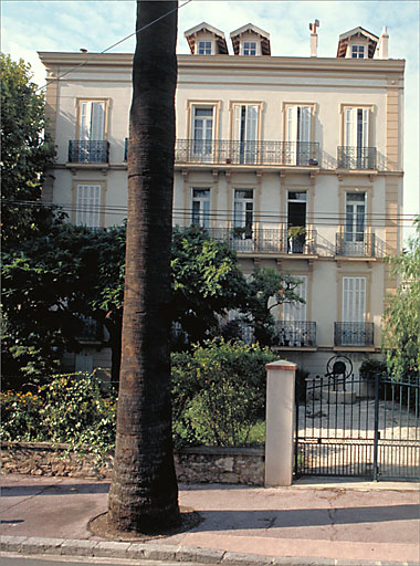 Section A5. Ilot 4. Parcelle 1544.7, avenue Ambroise Thomas. Façade sud-est sur jardin.