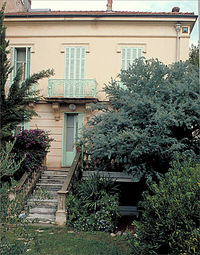 Section A6. Ilot 26. Parcelle 1707. 10, avenue Maréchal Lyautey. Façade sud sur jardin.