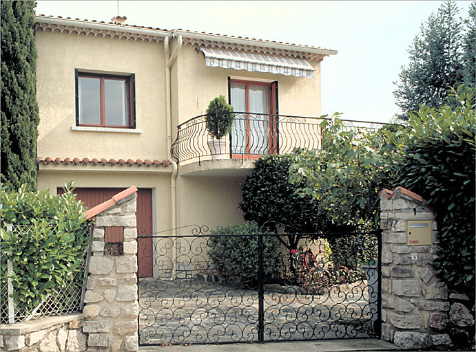 Section A7. Ilot 16. Parcelle 2712. 1, rue du Gros Pin. Façade sud-ouest.