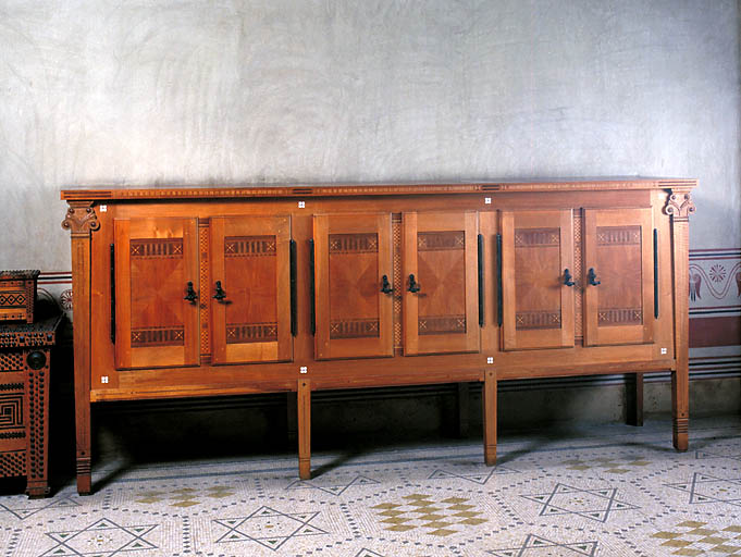 Armoire-bibliothèque
