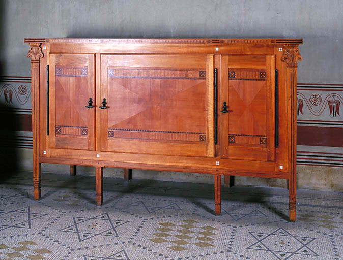 Commode à plans