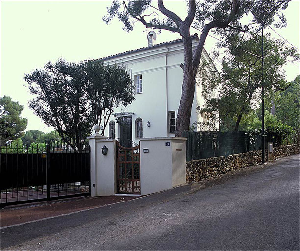 Vue d'ensemble de la façade nord.