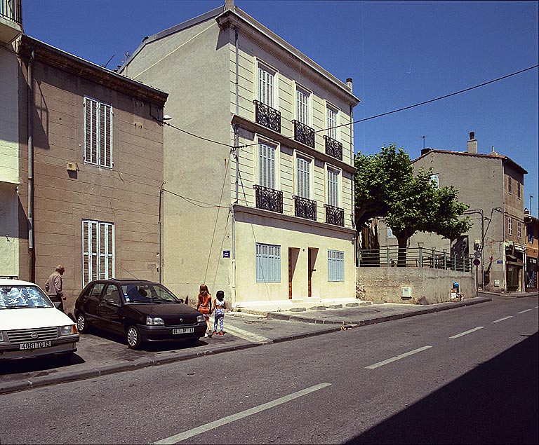 Immeuble, 40 rue Le-Pelletier (parcelle Estaque H 62), construit en 1929 pour Joseph Cernuto.