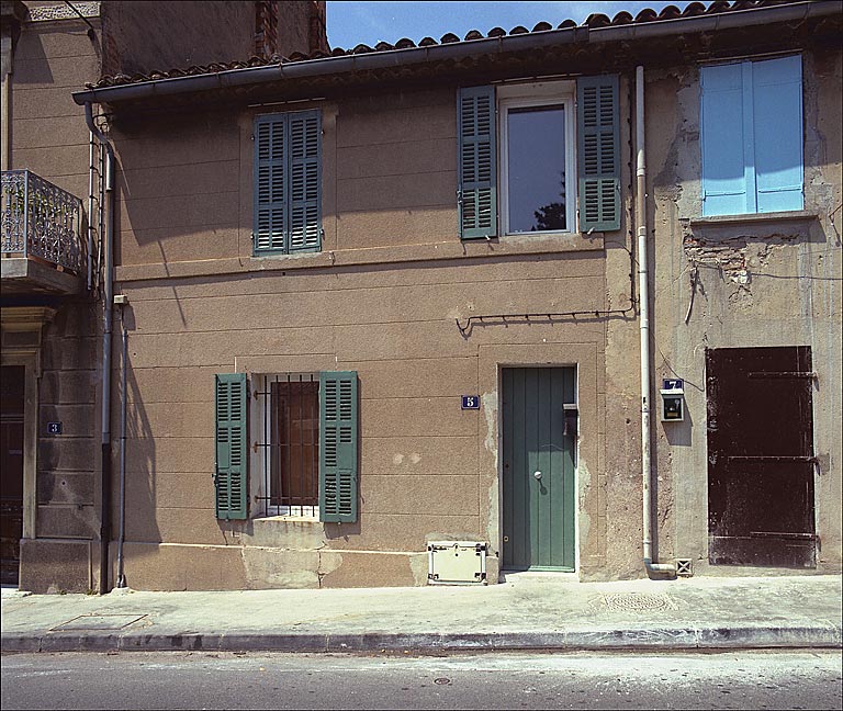 Fig. 11 - Maison, 5 traverse Bovis (parcelle H 95), construite vraisemblablement vers 1860. Vue générale de la façade.