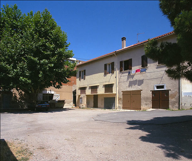 Allée Sacoman, parcelle I 68 : vestiges de la tuilerie Amédée Pierre. Bâtiment nord de la parcelle I 68 : élévation sur cour.