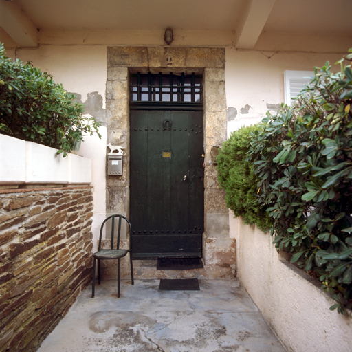 Ancienne maison de salinier. Porte d'entrée.