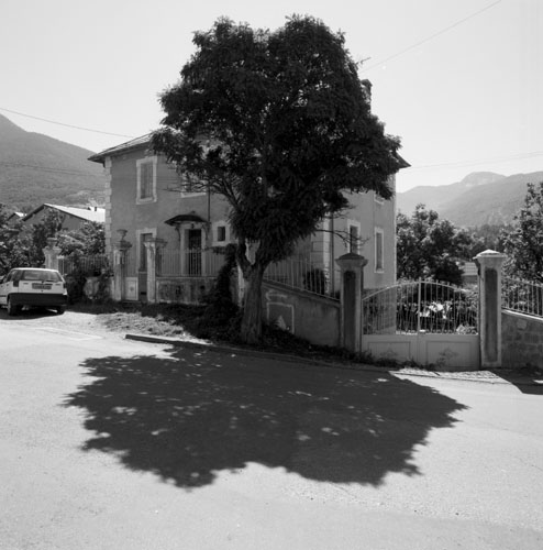 Route de Thonon à Nice. Maison (1940 E1 50).