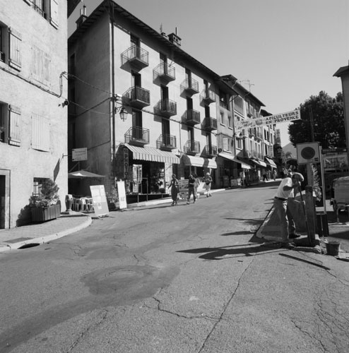 Rue Maurice-Petsche. Alignement de façades.