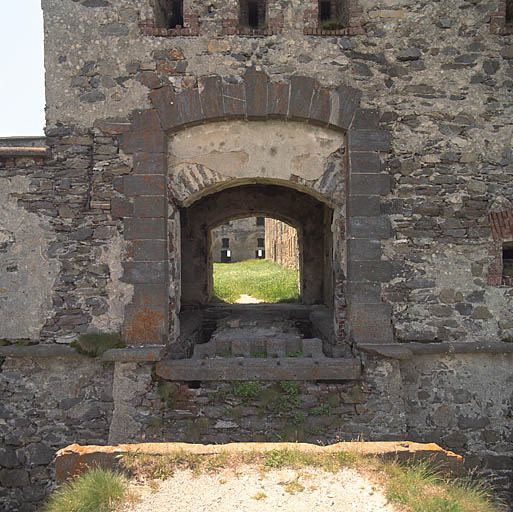 Détail de la porte du fort.