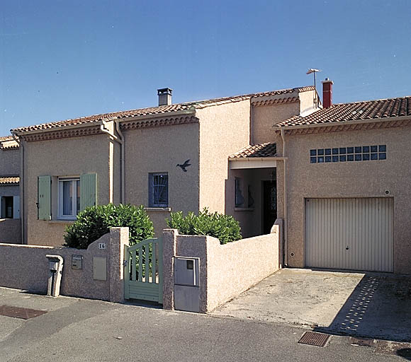 Vue générale de la façade principale.