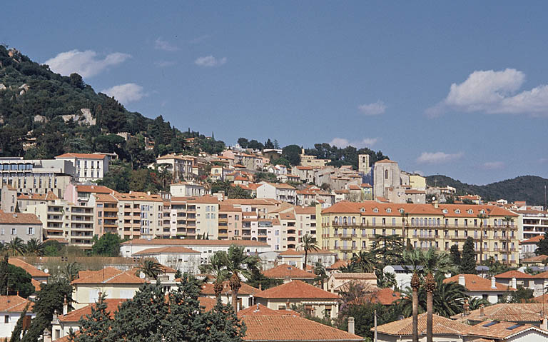 Partie occidentale de la ville. Vue prise du sud.