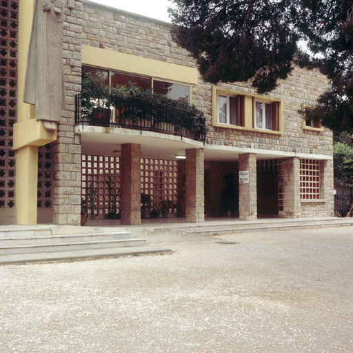 Magasin du sanctuaire et logement. Façade antérieure.